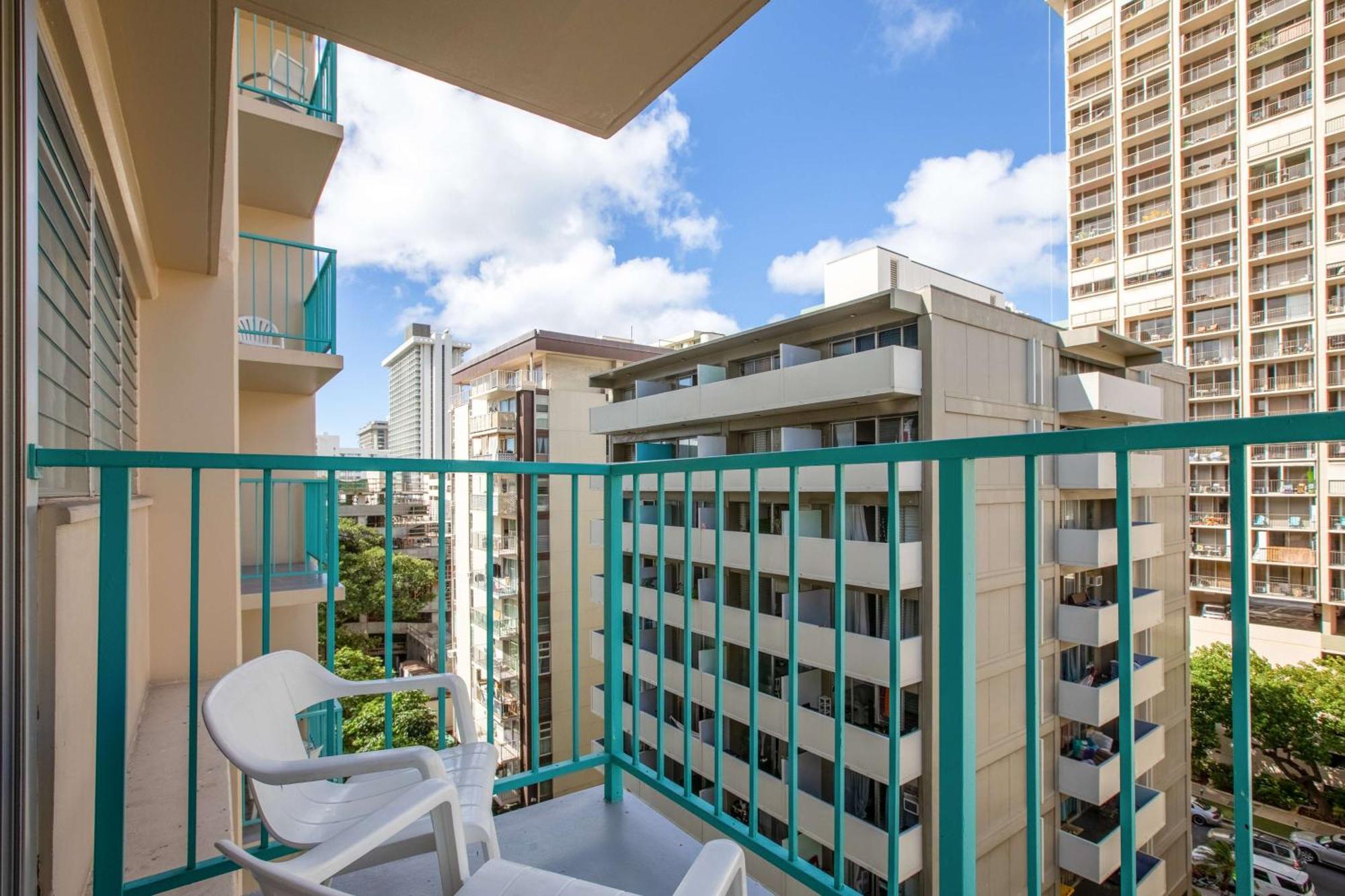 Aqua Aloha Surf 3*