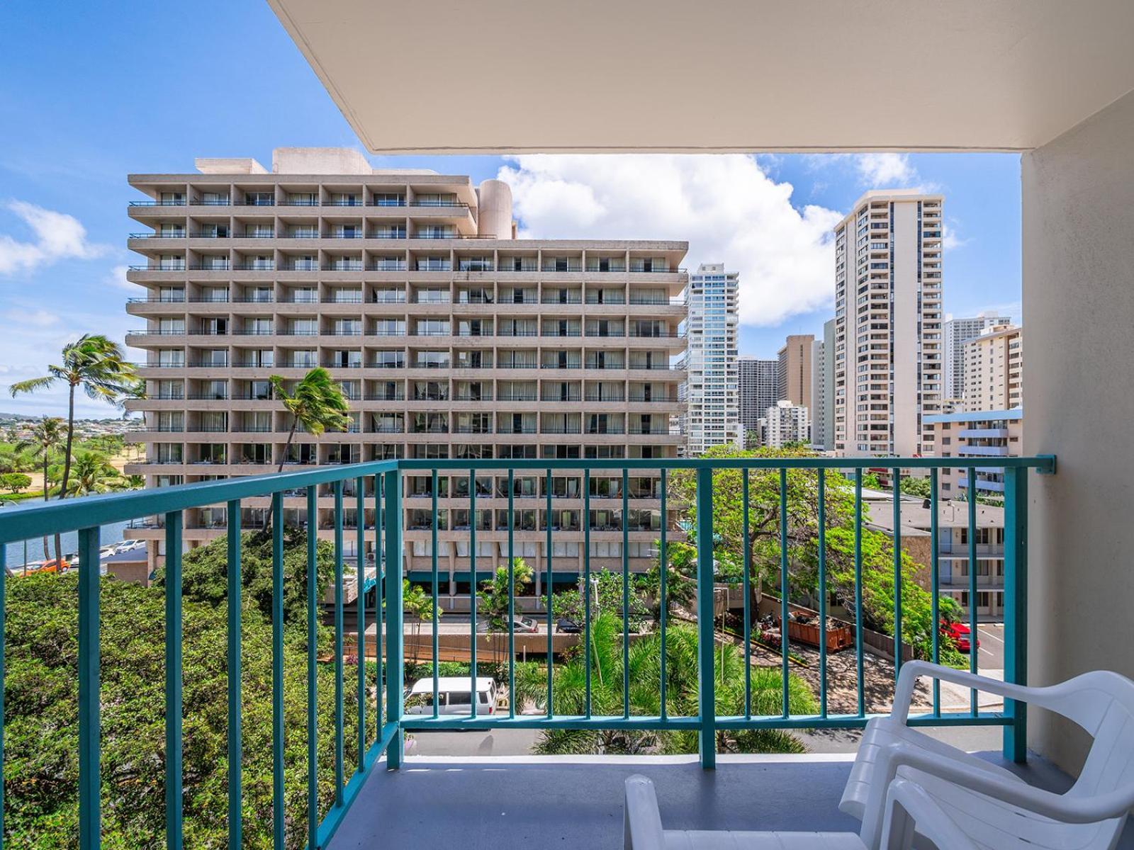 Aqua Aloha Surf 3* Waikiki