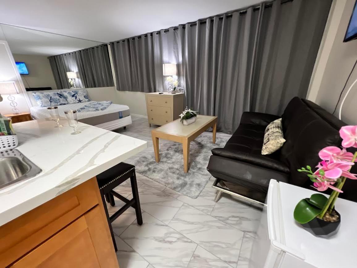 Aqua Aloha Surf Aparthotel 3*