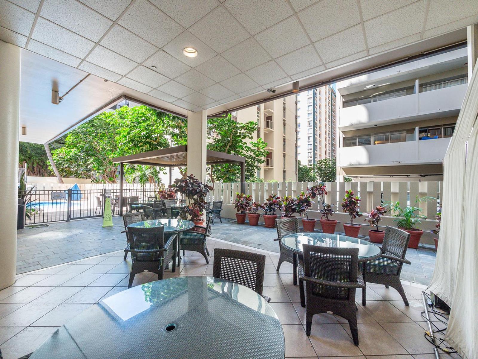 Aparthotel Aqua Aloha Surf 3*